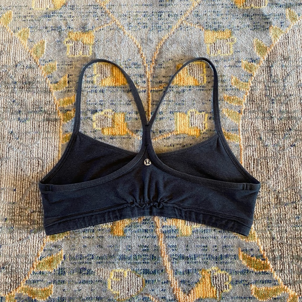Lululemon faded grey cotton bra size 10 
Perfect faded dark grey cotton bra